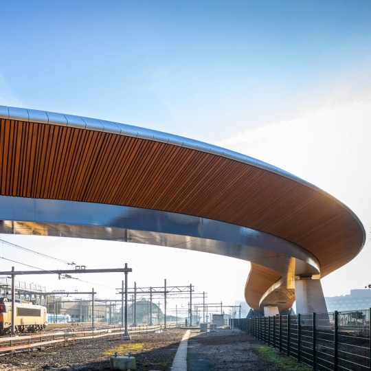gevelfolie dampopen uv-bestendig busbrug zwolle